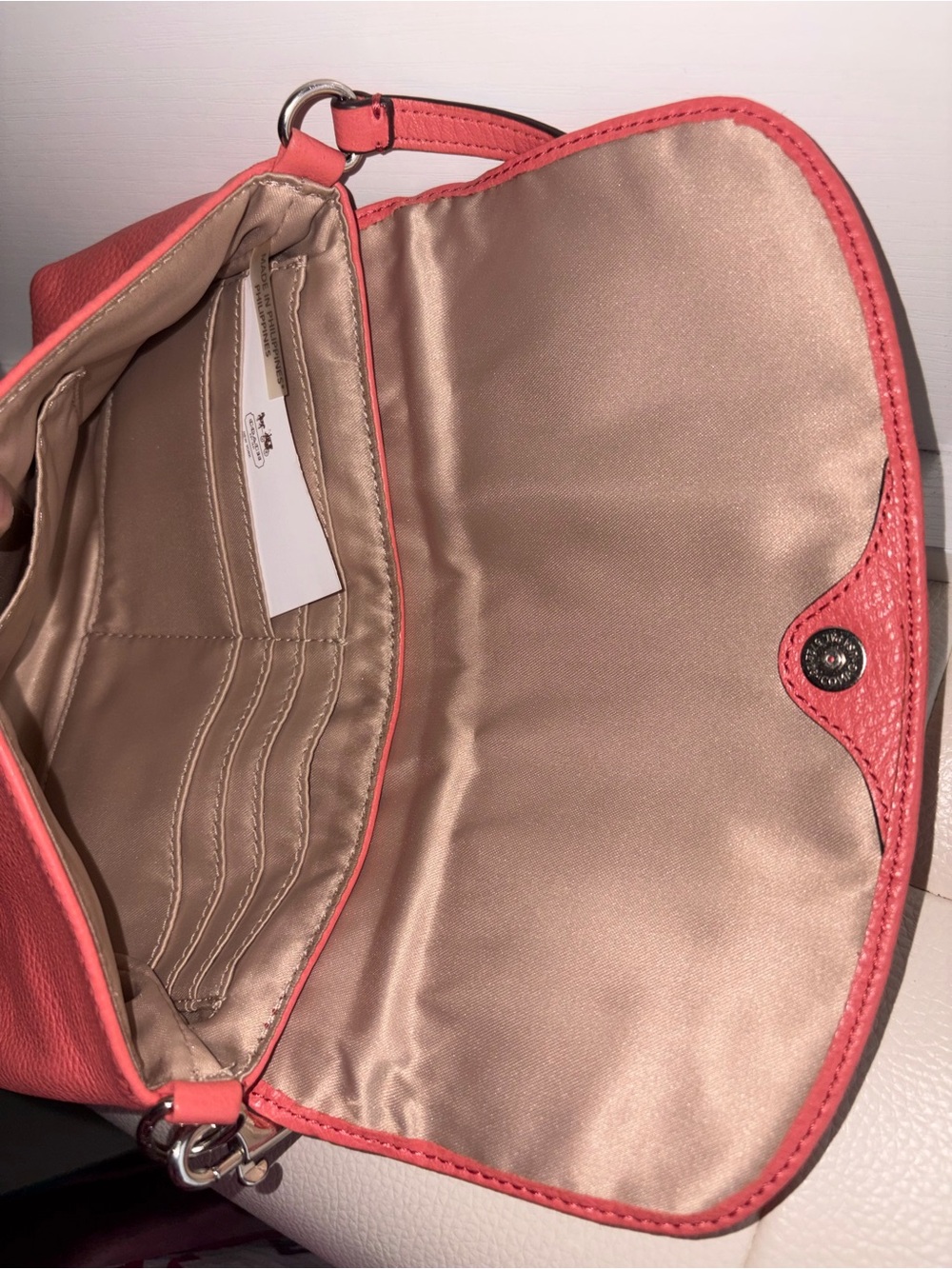 Coach Coral Shoulder Bag in Salmon Pebbled Leather - Picture 2 of 4